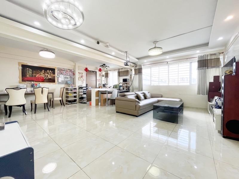 HDB Apartment for Sale: Yishun, D27, 760757
