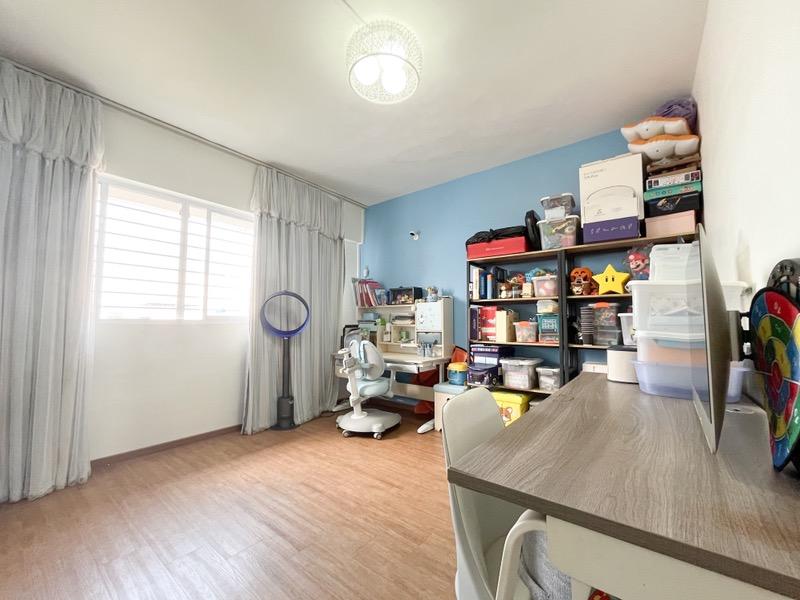 HDB Apartment for Sale: Yishun, D27, 760757