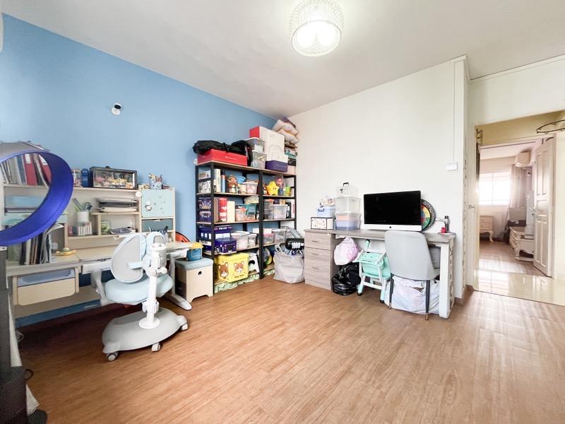 HDB Apartment for Sale: Yishun, D27, 760757