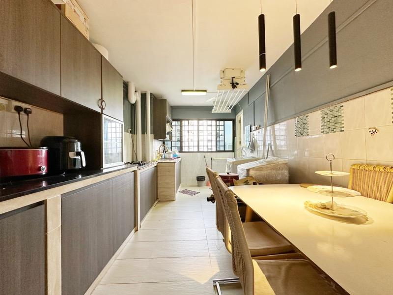 HDB Apartment for Sale, 525 Bedok North Street 3 HDB Apartment For Sale, $428,000, 2 Bed 2 Bath 721 sqft $594.00 psf, SGD 428,000 | 99-year Leasehold