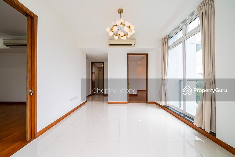 Corner Terrace for Sale: D16, 489790