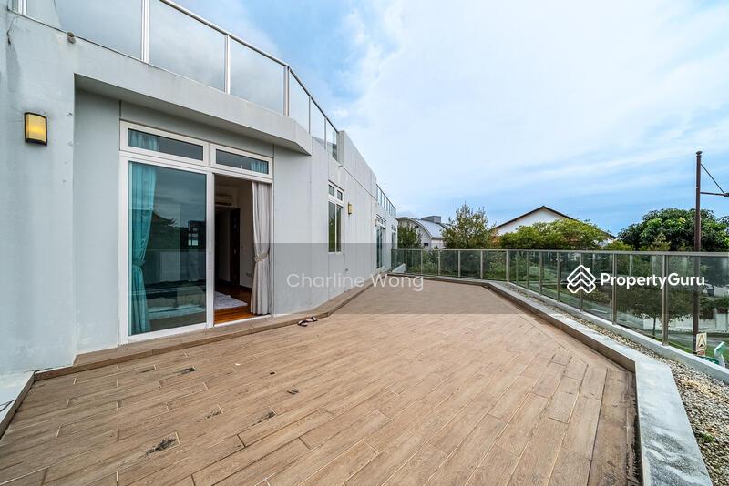 Corner Terrace for Sale: D16, 489790