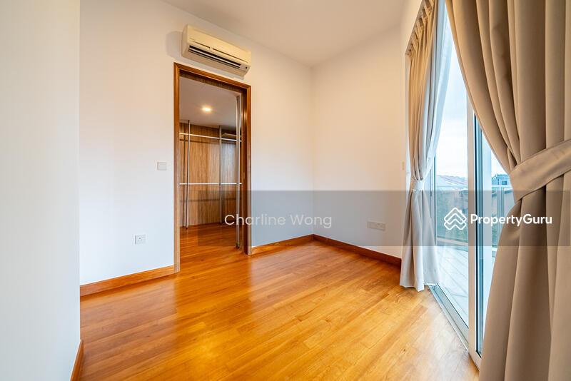 Corner Terrace for Sale: D16, 489790