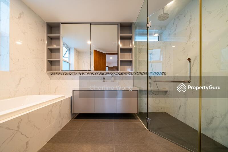 Corner Terrace for Sale: D16, 489790