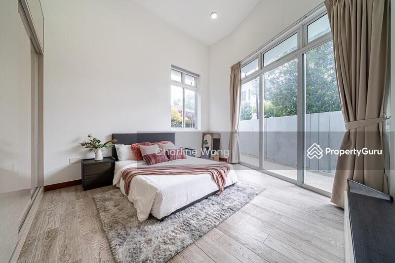 Corner Terrace for Sale: D16, 489790