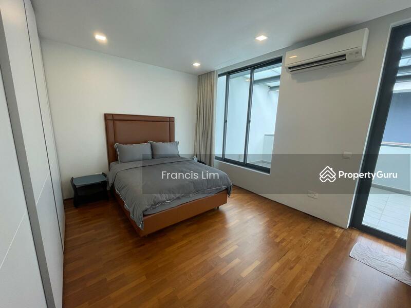 Semi-Detached for Sale: D15, 467461