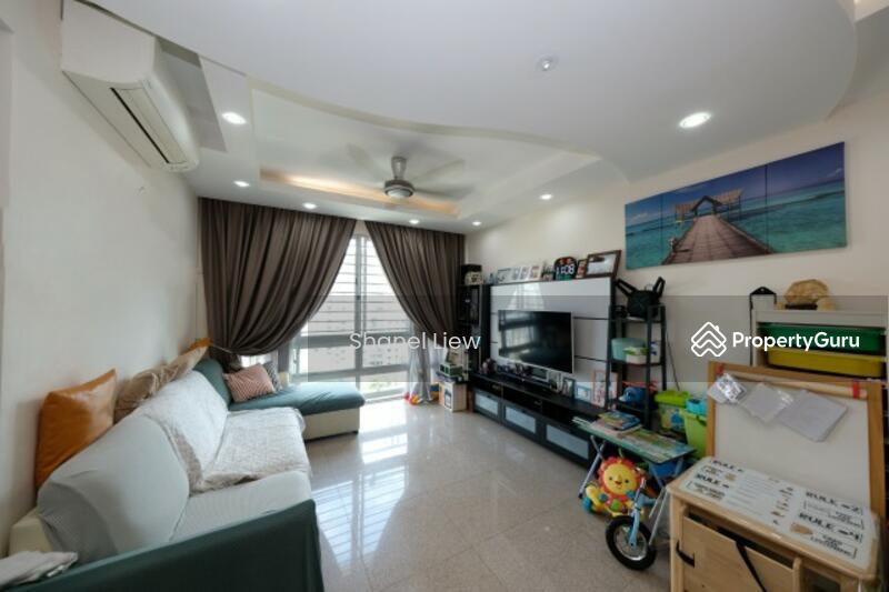 Prop-GPT: Condominium: D19  Park Green