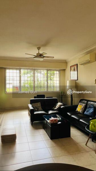 Prop-GPT: Condominium: D26  Castle Green
