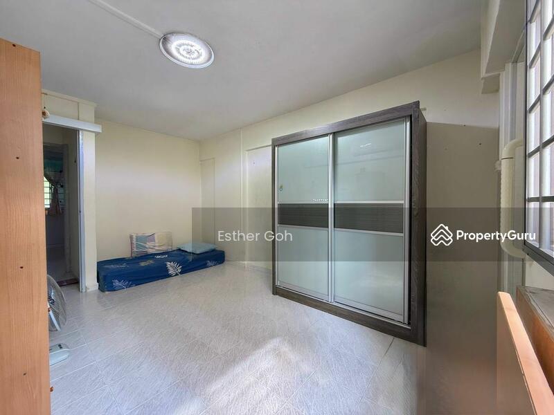 HDB Flat for Sale, 265 Yishun Street 22, SGD 500,000 | 99-year lease