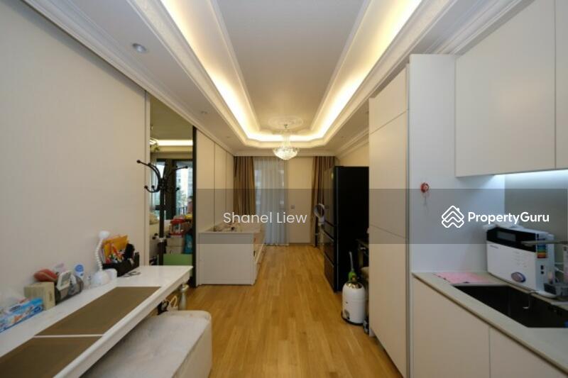 Prop-GPT: Condominium: D19  Riversails