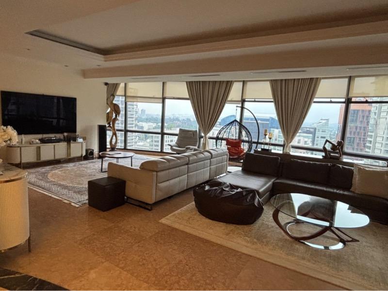 Prop-GPT: Condominium: D10  Four Seasons Park