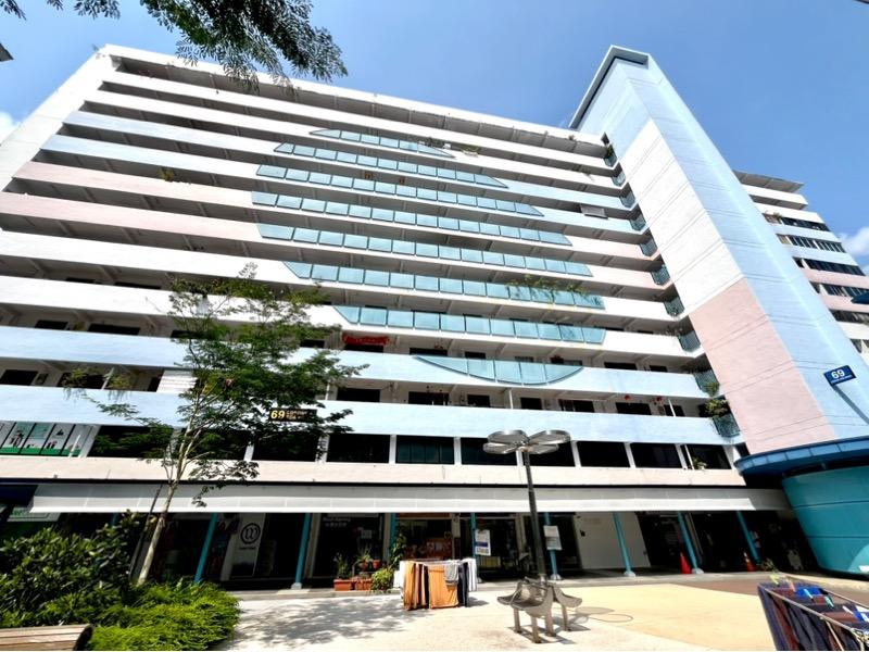 HDB Apartment for Sale, 69 Lorong 4 Toa Payoh HDB Apartment For Sale, $399,999, 2 Bed 1 Bath 64 sqft $6,250.00 psf, SGD 399,999 | 99-year Leasehold
