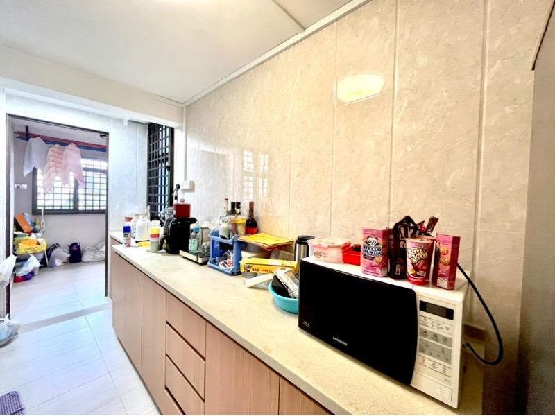 HDB Apartment for Sale, 69 Lorong 4 Toa Payoh HDB Apartment For Sale, $399,999, 2 Bed 1 Bath 64 sqft $6,250.00 psf, SGD 399,999 | 99-year Leasehold