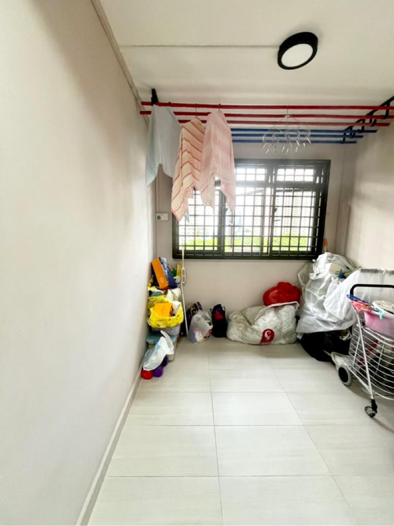 HDB Apartment for Sale, 69 Lorong 4 Toa Payoh HDB Apartment For Sale, $399,999, 2 Bed 1 Bath 64 sqft $6,250.00 psf, SGD 399,999 | 99-year Leasehold