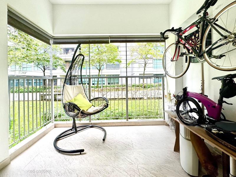 Prop-GPT: HDB Apartment: D18  519B Tampines Central 8