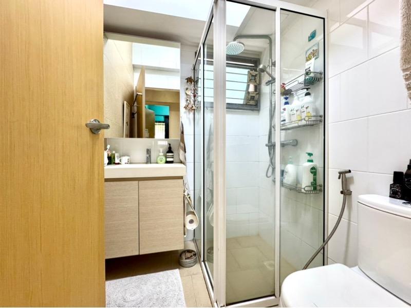 HDB Apartment for Sale, 519B Tampines Central 8 HDB Apartment For Sale, $820,000, 3 Bed 2 Bath 904 sqft $907.00 psf, SGD 820,000 | 99-year Leasehold