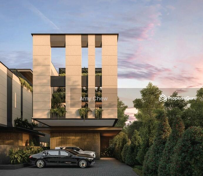 Prop-GPT: Detached: D15  *Brand New Freehold * Bespoke Luxury Detached * Lovely Courtyard Lift and Pool*