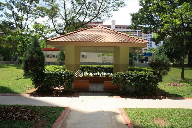 HDB Flat for Sale, 308 Yishun Ring Road, SGD 700,000 | 99-year lease