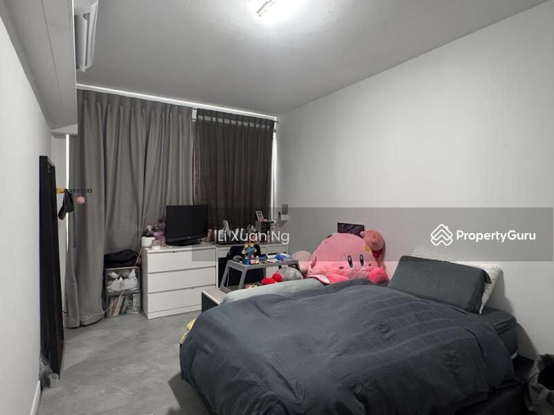 HDB Flat for Sale, 308 Yishun Ring Road, SGD 700,000 | 99-year lease