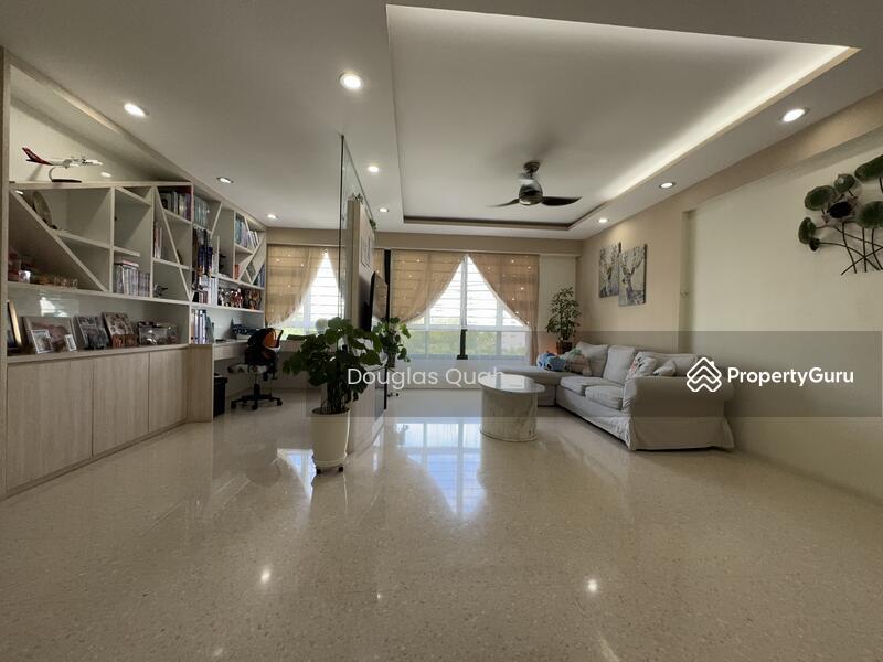 Prop-GPT: HDB Flat: D19 Punggol 121B Punggol Edge