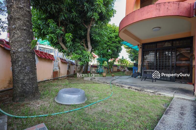 Corner Terrace for Sale: D16, 489699