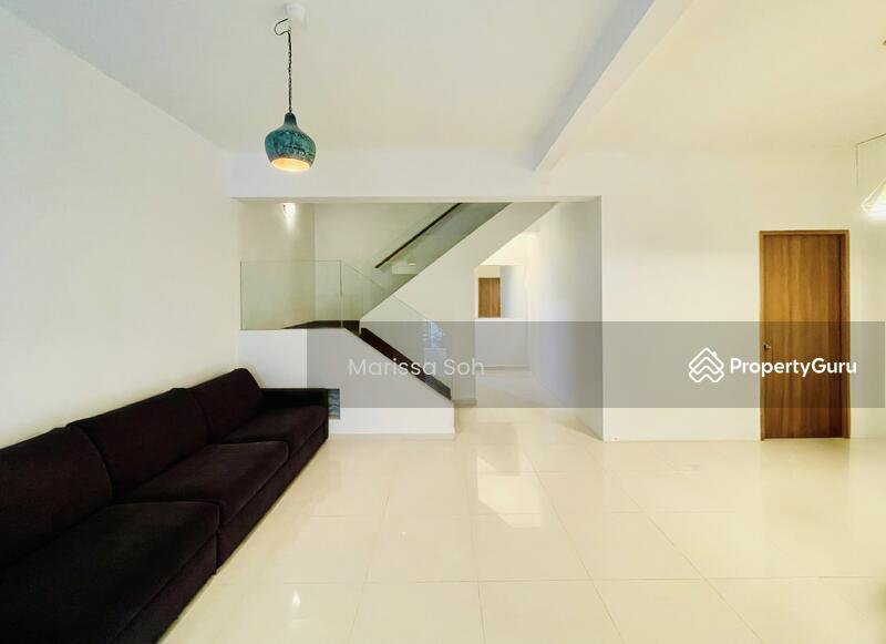 Prop-GPT: Terrace: D09 Cairnhill Serene Inter-Terrace in Orchard - Peace meets Prestige District & Ad