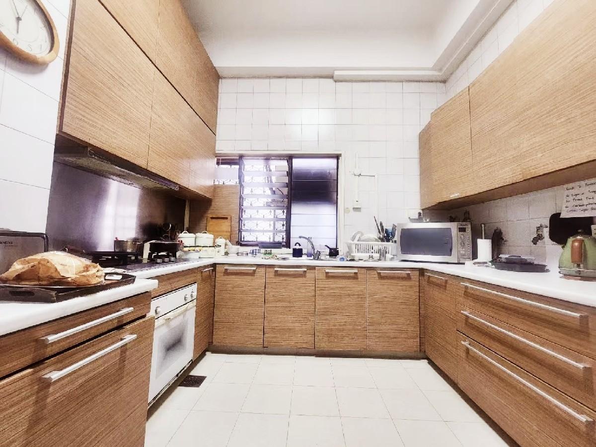 Mandarin Gardens Condominium For Sale, $5,300,000, 4 Bed 4 Bath 3,800 sqft $1,395.00 psf