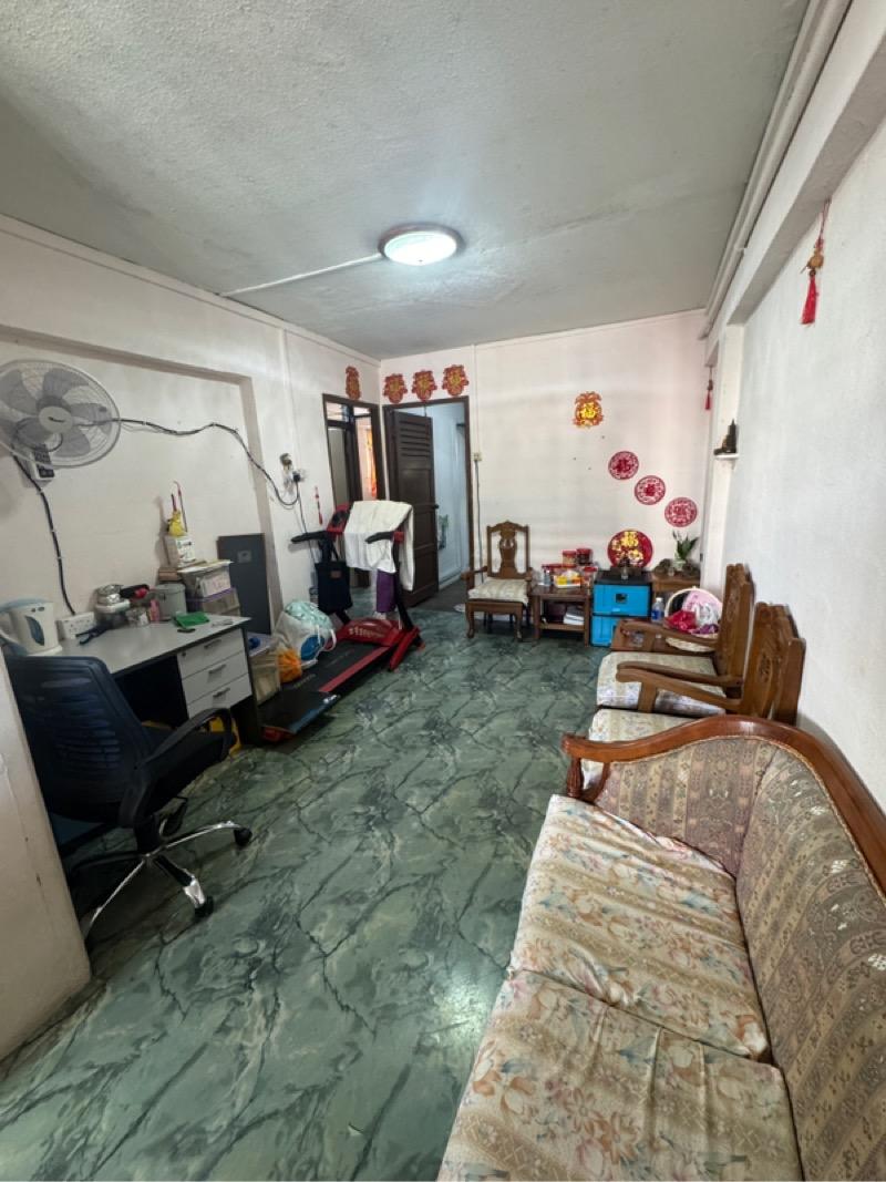 HDB Apartment for Sale, 70 Circuit Road HDB Apartment For Sale, $299,999, 2 Bed 1 Bath 484 sqft $620.00 psf, SGD 299,999 | 99-year Leasehold