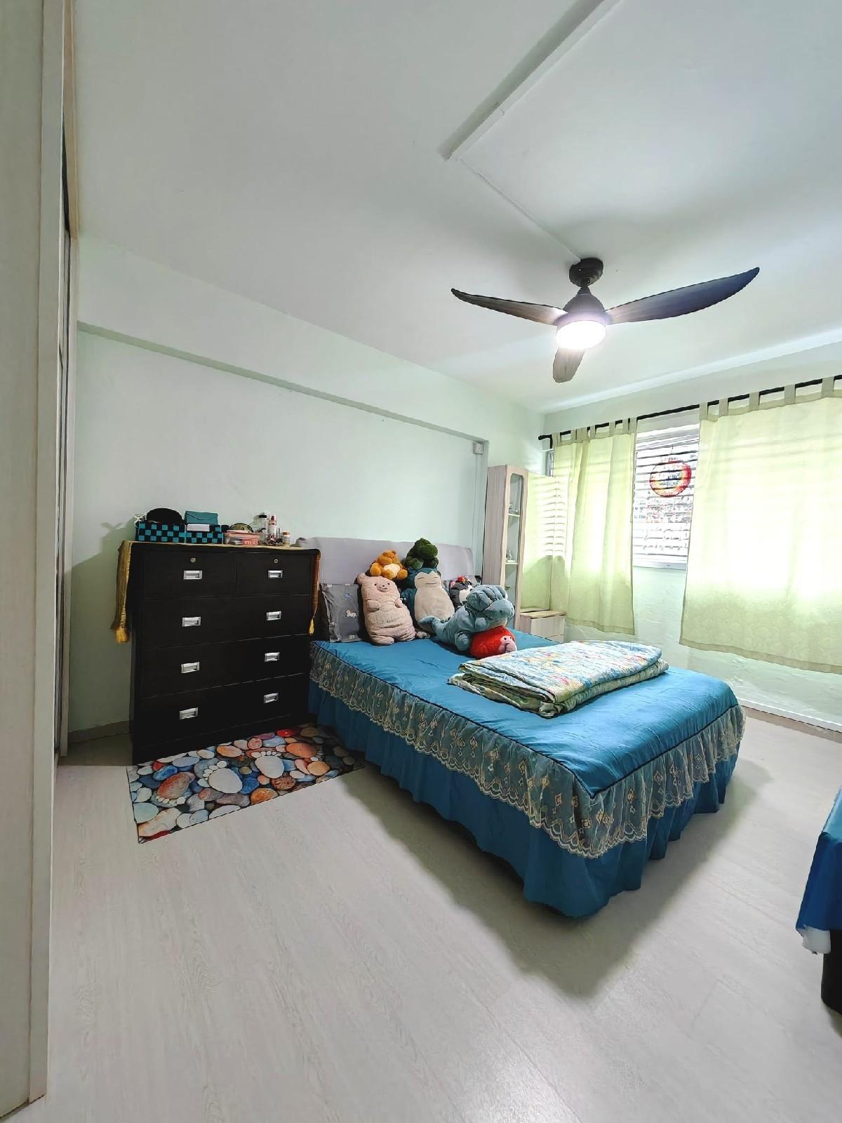 HDB Apartment for Sale, 34 Bedok South Avenue 2 HDB Apartment For Sale, $500,000, 3 Bed 1 Bath 969 sqft $516.00 psf, SGD 500,000 | 99-year Leasehold