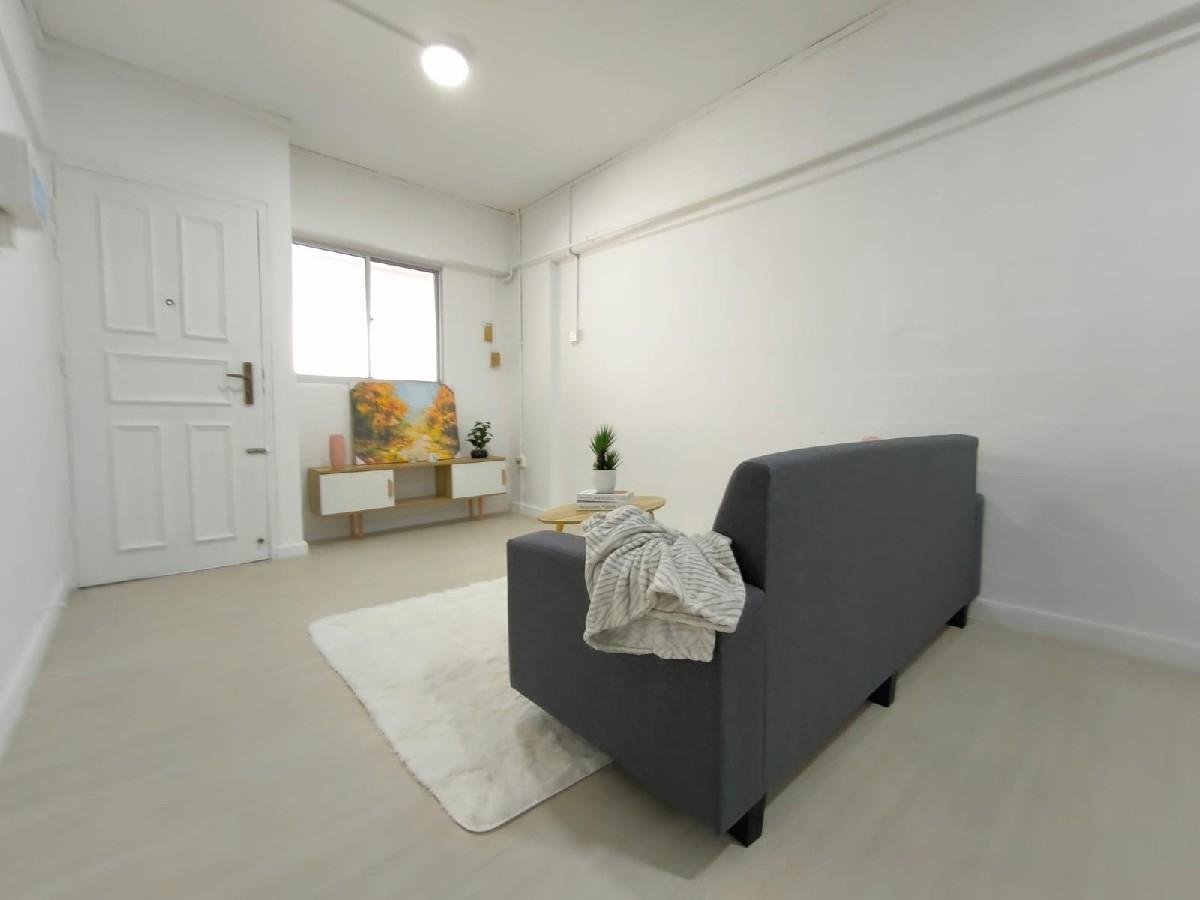 HDB Apartment for Sale, 75 Telok Blangah Drive HDB Apartment For Sale, $428,000, 2 Bed 2 Bath 721 sqft $594.00 psf, SGD 428,000 | 99-year Leasehold