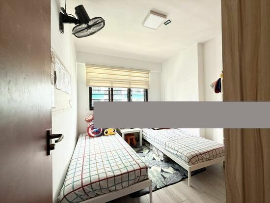 809A Choa Chu Kang Avenue 1 HDB Apartment For Sale, $610,000, 3 Bed 2 Bath 990 sqft $616.00 psf