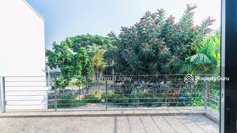 Detached for Sale,  Rare corner f'hold bungalow 3 storey mixed landed zone with development potential @ $1,492 psf, SGD 11,180,000 | Freehold