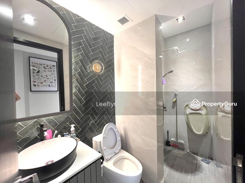 Prop-GPT: Condominium: D15  Seventy St Patrick's