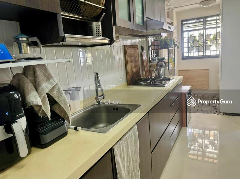 HDB Flat for Sale, 88 Commonwealth Close, SGD 398,000 | 99-year lease