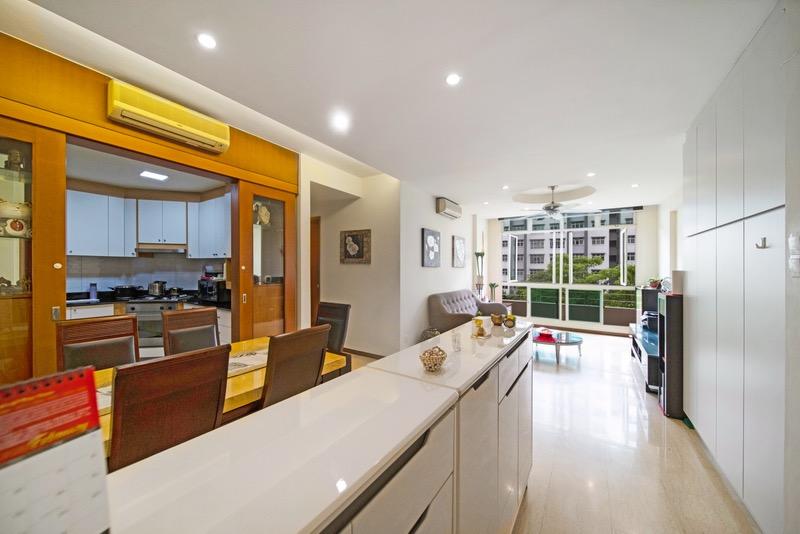 Prop-GPT: Condominium: D27 Yishun Lilydale