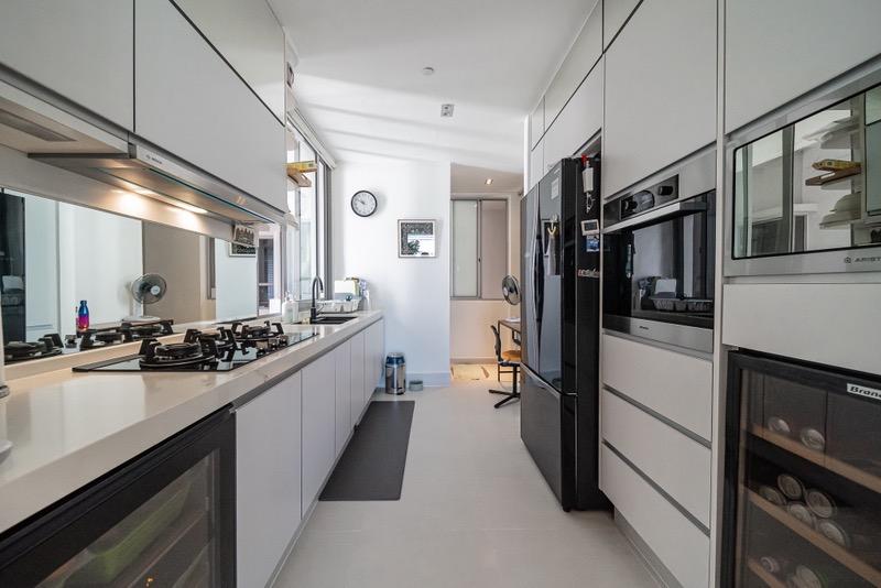 Condominium for Sale, The Oceanfront @ Sentosa Cove Condominium For Sale, $3,050,000, 3 Bed 3 Bath 1,711 sqft $1,783.00 ps, SGD 3,050,000 | 99-year Leasehold