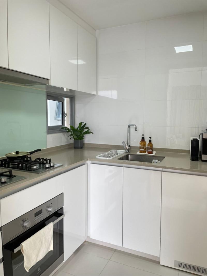 Bartley Ridge Condominium For Sale, $1,688,000, 2 Bed 2 Bath 850 sqft $1,986.00 psf