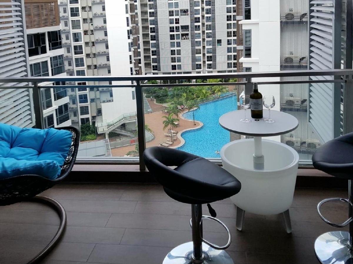 Watertown Condominium For Sale, $1,080,000, 1 Bed 1 Bath 560 sqft $1,929.00 psf