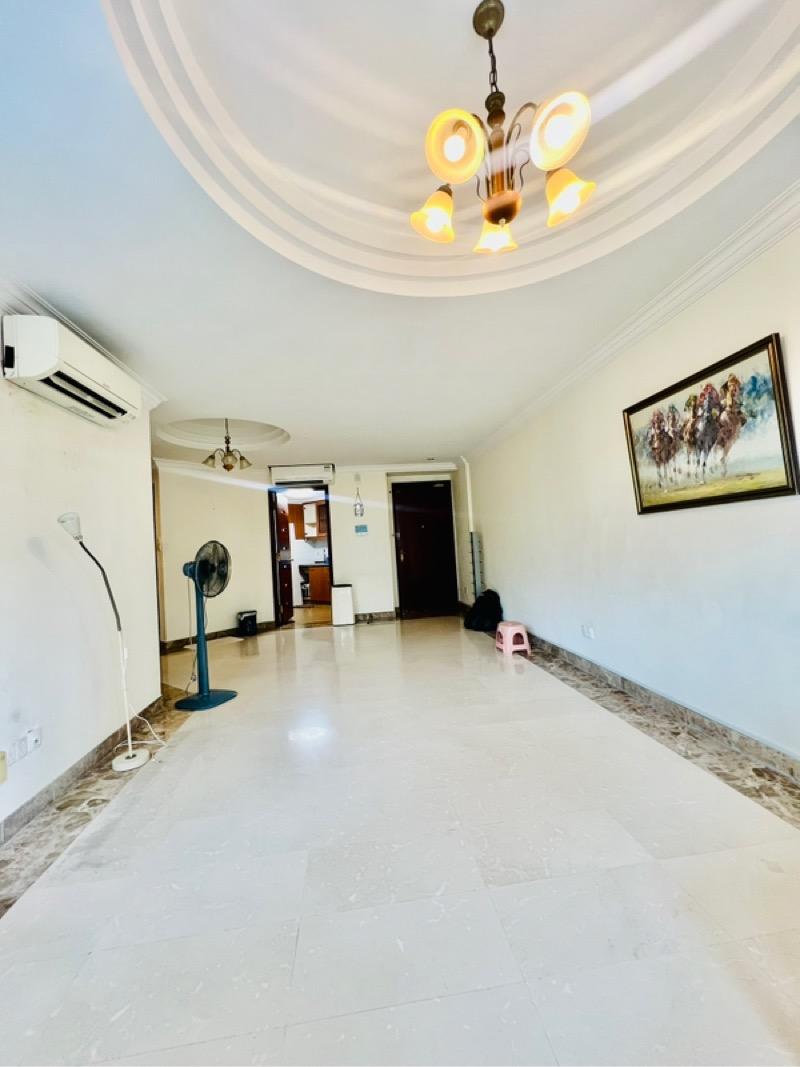 Prop-GPT: Apartment: D10 Holland The Sierra