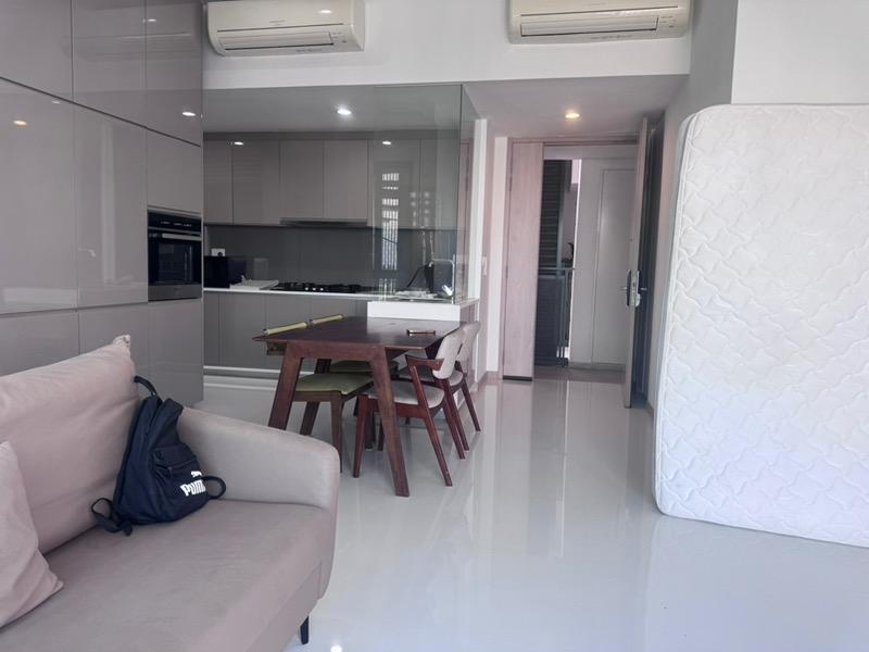 Condominium for Sale, J Gateway Condominium For Sale, $2,588,000, 3 Bed 2 Bath 1,485 sqft $1,743.00 psf, SGD 2,588,000 | 99-year Leasehold