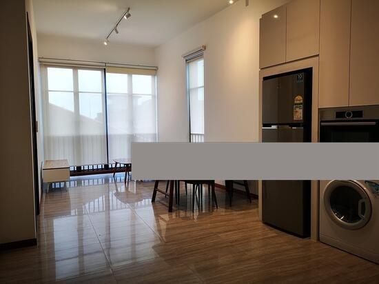 Prop-GPT: Condominium: D05  Bijou