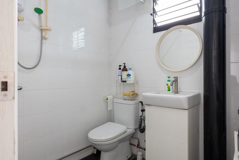 HDB Apartment for Sale, 270 Yishun Street 22 HDB Apartment For Sale, $440,000, 2 Bed 2 Bath 785 sqft $561.00 psf, SGD 440,000 | 99-year Leasehold