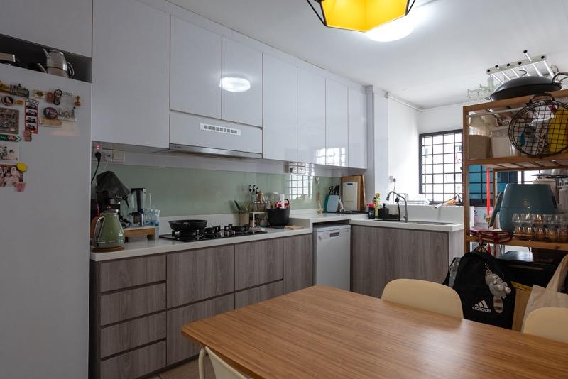 HDB Apartment for Sale, 270 Yishun Street 22 HDB Apartment For Sale, $440,000, 2 Bed 2 Bath 785 sqft $561.00 psf, SGD 440,000 | 99-year Leasehold