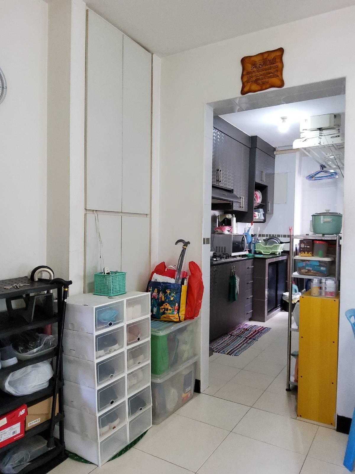 HDB Apartment for Sale, 371 Jurong East Street 32 HDB Apartment For Sale, $370,000, 1 Bed 1 Bath 474 sqft $781.00 psf, SGD 370,000 | 99-year Leasehold