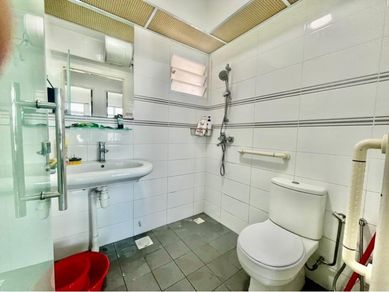 8C Upper Boon Keng Road HDB Apartment For Sale, $1,400,000, 3 Bed 2 Bath 1,022 sqft $1,370.00 psf