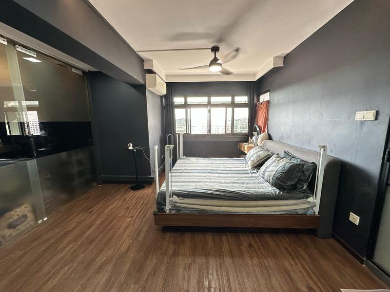 633 Jurong West Street 65 HDB Apartment For Sale, $699,999, 3 Bed 2 Bath 107 sqft $6,542.00 psf