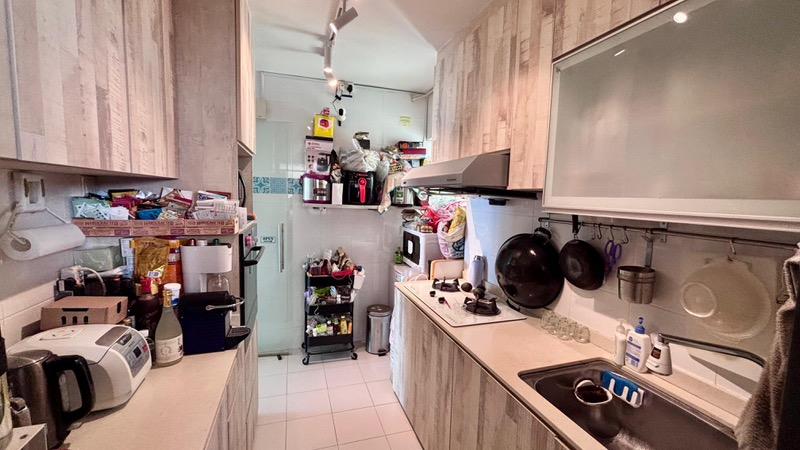 HDB Apartment for Sale, 88 Dawson Road HDB Apartment For Sale, $1,180,000, 3 Bed 2 Bath 893 sqft $1,321.00 psf, SGD 1,180,000 | 99-year Leasehold