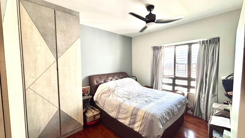 HDB Apartment for Sale, 88 Dawson Road HDB Apartment For Sale, $1,180,000, 3 Bed 2 Bath 893 sqft $1,321.00 psf, SGD 1,180,000 | 99-year Leasehold