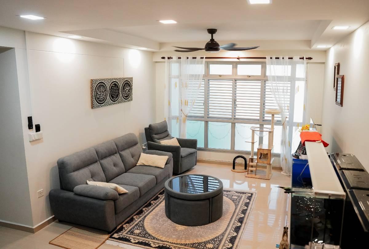 Prop-GPT: HDB Apartment: D19  211D Compassvale Lane