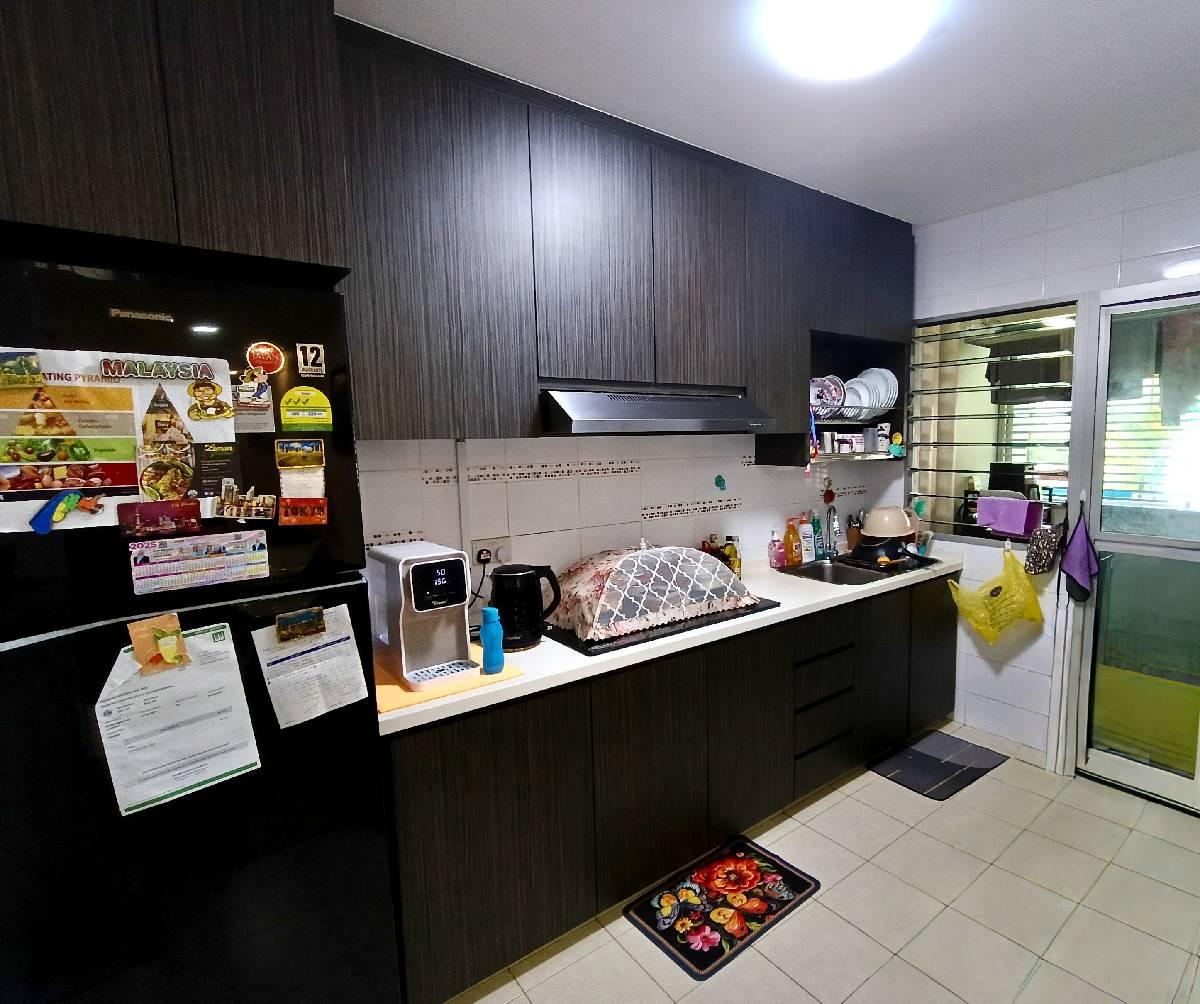 211D Compassvale Lane HDB Apartment For Sale, $650,000, 3 Bed 2 Bath 1,001 sqft $649.00 psf